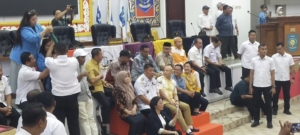 Ratusan Mahasiswa BEM UBB Gelar Aksi di DPRD Babel, Ketua DPRD Tegaskan Siap Tindaklanjuti Tuntutan