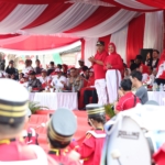 Pawai Baris-Berbaris Tingkat Provinsi Meriah, Wali Kota Pangkalpinang Ajak Masyarakat Jaga Kebersihan