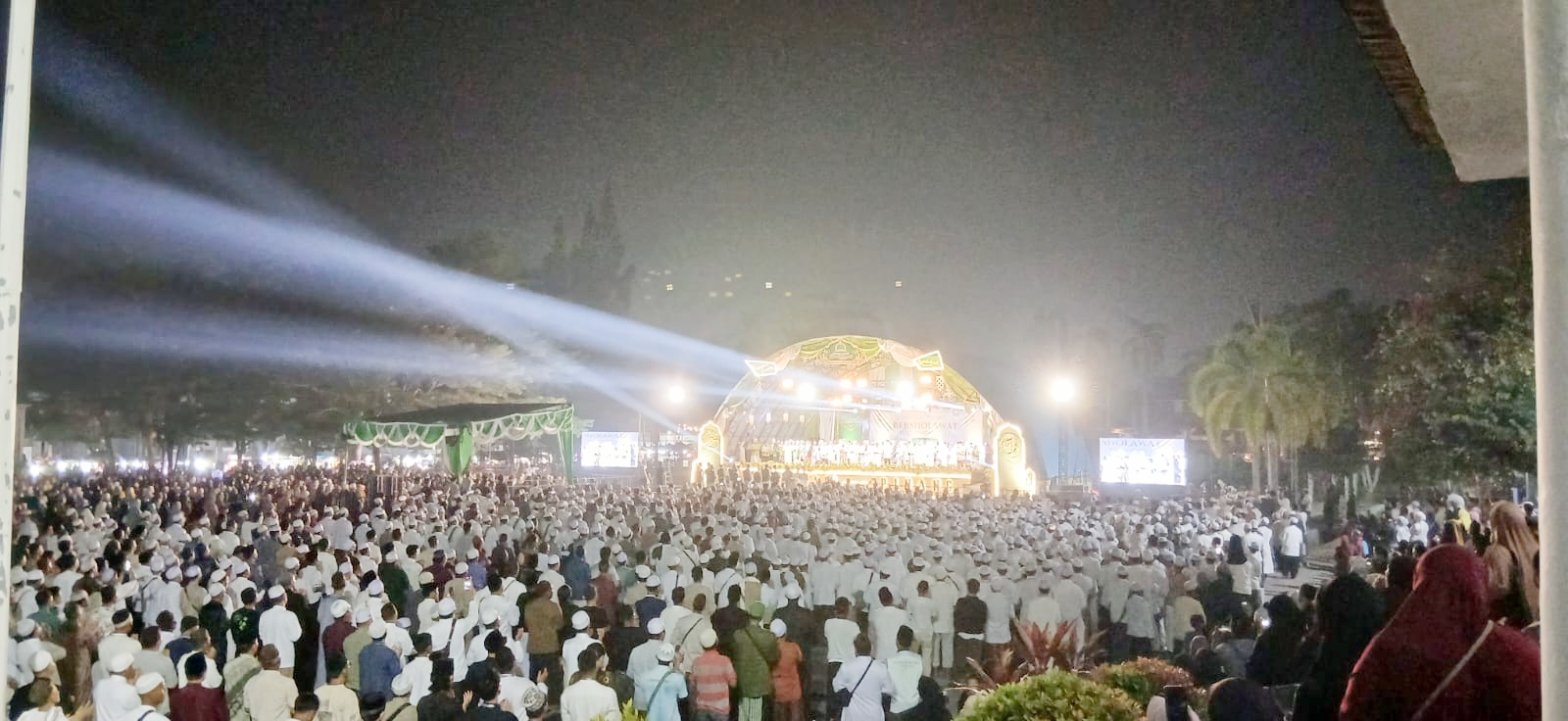 Ribuan Masyarakat Hadiri Pangkalpinang Bersholawat, Pemkot Komitmen Perkuat Nilai Keagamaan